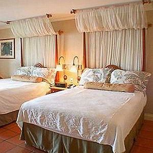 Zimmer mit Queensize-Bett
